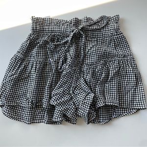 White fox flowy shorts